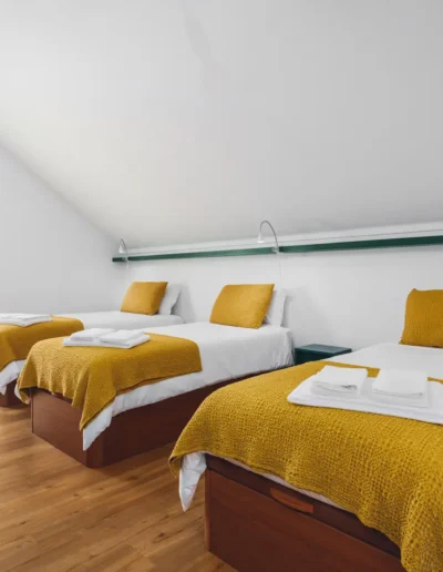 Residência de Estudantes em Aveiro | Quarto triplo co-living
